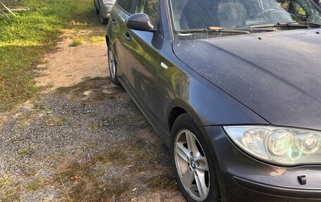 BMW 1 серия, 2005 год, 680 000 рублей, 2 фотография