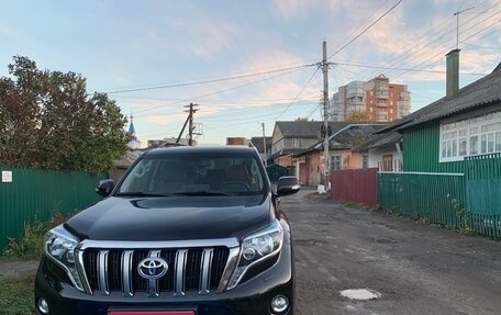 Toyota Land Cruiser Prado 150 рестайлинг 2, 2017 год, 3 636 000 рублей, 1 фотография