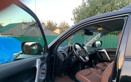 Toyota Land Cruiser Prado 150 рестайлинг 2, 2017 год, 3 636 000 рублей, 6 фотография
