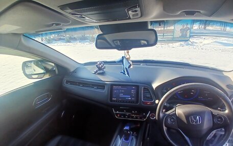 Honda Vezel, 2015 год, 1 350 000 рублей, 12 фотография