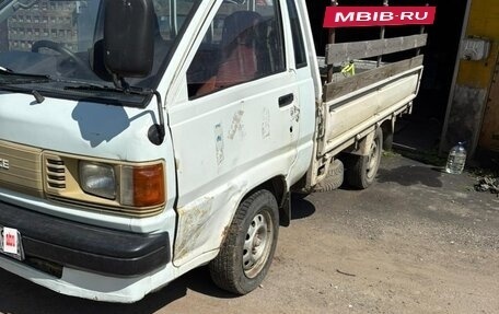 Toyota Town Ace III, 1992 год, 307 000 рублей, 2 фотография