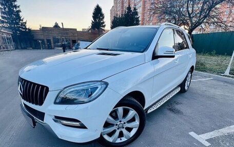 Mercedes-Benz M-Класс, 2014 год, 1 950 000 рублей, 3 фотография