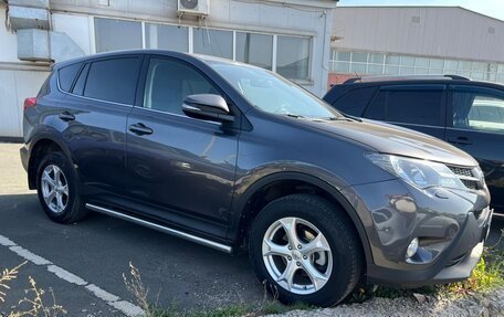Toyota RAV4, 2013 год, 2 200 000 рублей, 4 фотография