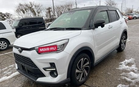 Toyota Raize I, 2022 год, 1 560 000 рублей, 3 фотография