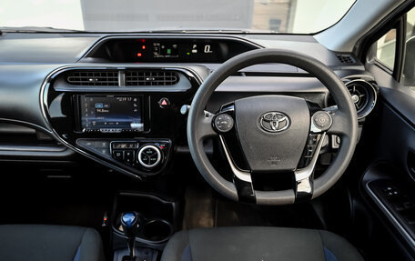 Toyota Aqua I, 2019 год, 1 490 000 рублей, 18 фотография