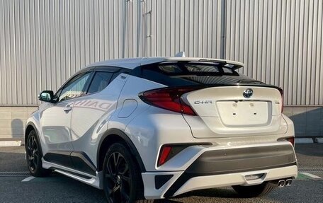 Toyota C-HR I рестайлинг, 2021 год, 1 850 000 рублей, 4 фотография