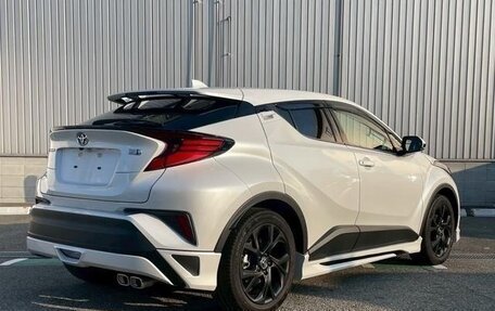 Toyota C-HR I рестайлинг, 2021 год, 1 850 000 рублей, 6 фотография