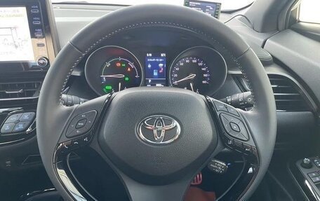 Toyota C-HR I рестайлинг, 2021 год, 1 850 000 рублей, 21 фотография