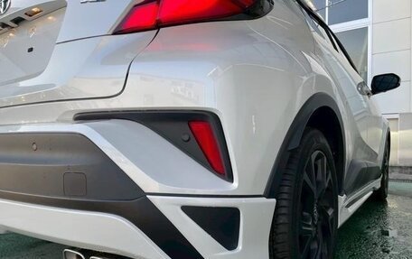 Toyota C-HR I рестайлинг, 2021 год, 1 850 000 рублей, 25 фотография