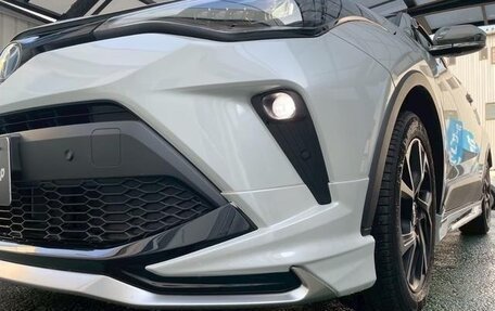 Toyota C-HR I рестайлинг, 2021 год, 1 850 000 рублей, 26 фотография