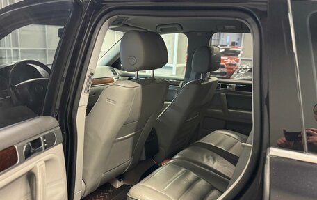 Volkswagen Touareg III, 2004 год, 947 000 рублей, 12 фотография