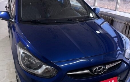 Hyundai Solaris II рестайлинг, 2012 год, 660 000 рублей, 1 фотография