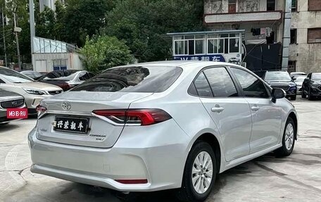 Toyota Corolla, 2022 год, 1 350 000 рублей, 4 фотография