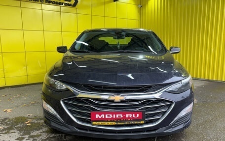 Chevrolet Malibu IX, 2022 год, 1 999 000 рублей, 3 фотография