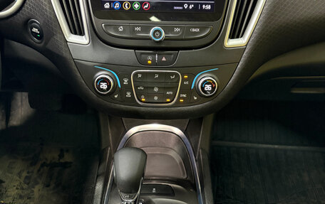 Chevrolet Malibu IX, 2022 год, 1 999 000 рублей, 14 фотография