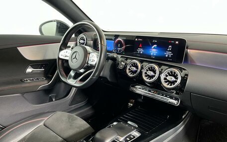 Mercedes-Benz CLA, 2019 год, 2 479 000 рублей, 14 фотография