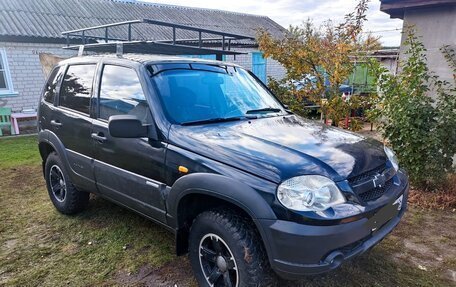 Chevrolet Niva I рестайлинг, 2010 год, 350 000 рублей, 6 фотография