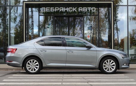 Skoda Superb III рестайлинг, 2018 год, 2 150 000 рублей, 4 фотография