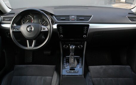 Skoda Superb III рестайлинг, 2018 год, 2 150 000 рублей, 9 фотография