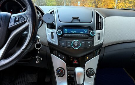 Chevrolet Cruze II, 2012 год, 800 000 рублей, 7 фотография