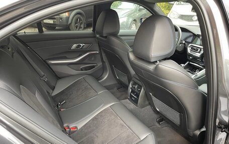 BMW 3 серия, 2021 год, 3 880 000 рублей, 11 фотография
