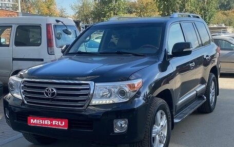 Toyota Land Cruiser 200, 2012 год, 3 090 000 рублей, 1 фотография