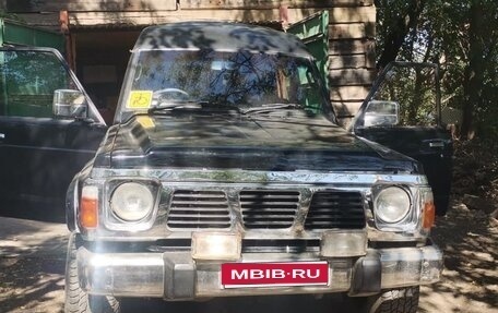 Nissan Safari IV, 1993 год, 1 350 000 рублей, 1 фотография