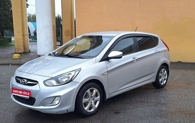 Hyundai Solaris II рестайлинг, 2012 год, 750 000 рублей, 1 фотография