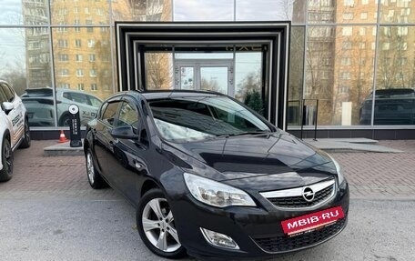 Opel Astra J, 2012 год, 835 000 рублей, 3 фотография