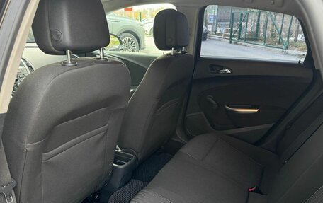 Opel Astra J, 2012 год, 835 000 рублей, 14 фотография
