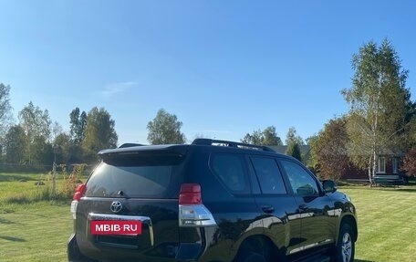 Toyota Land Cruiser Prado 150 рестайлинг 2, 2010 год, 2 400 000 рублей, 4 фотография
