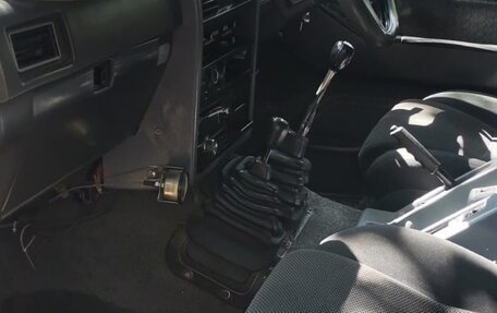 Nissan Safari IV, 1993 год, 1 350 000 рублей, 8 фотография