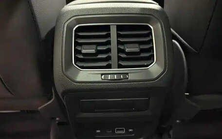 Volkswagen Tiguan II, 2022 год, 2 680 222 рублей, 22 фотография