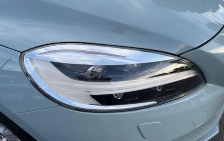 Volvo V40 II рестайлинг, 2018 год, 1 070 000 рублей, 7 фотография