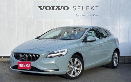 Volvo V40 II рестайлинг, 2018 год, 1 070 000 рублей, 4 фотография