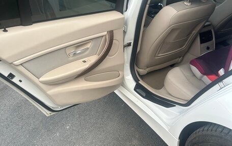 BMW 3 серия, 2013 год, 1 850 000 рублей, 16 фотография