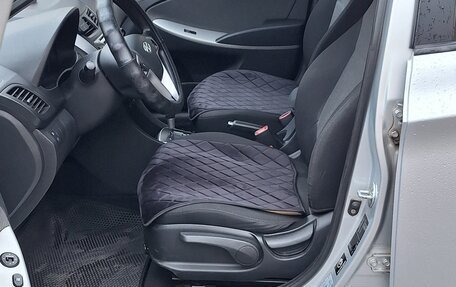 Hyundai Solaris II рестайлинг, 2012 год, 750 000 рублей, 8 фотография