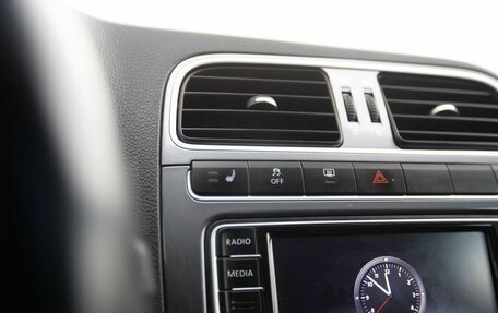 Volkswagen Polo VI (EU Market), 2018 год, 1 000 000 рублей, 12 фотография