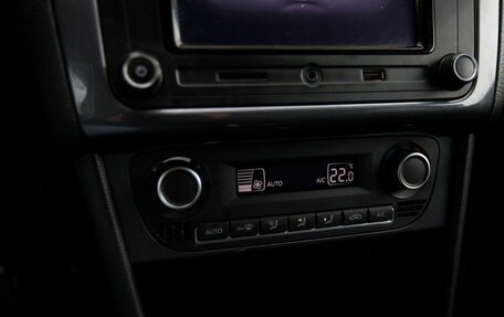 Volkswagen Polo VI (EU Market), 2018 год, 1 000 000 рублей, 13 фотография