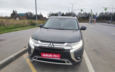 Mitsubishi Outlander III рестайлинг 3, 2020 год, 2 050 000 рублей, 1 фотография