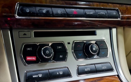 Jaguar XF I рестайлинг, 2012 год, 1 660 000 рублей, 28 фотография