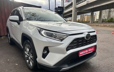 Toyota RAV4, 2021 год, 4 100 000 рублей, 1 фотография