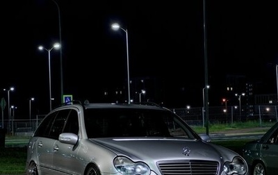 Mercedes-Benz C-Класс, 2002 год, 600 000 рублей, 1 фотография