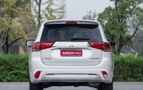 Mitsubishi Outlander III рестайлинг 3, 2022 год, 2 080 000 рублей, 1 фотография