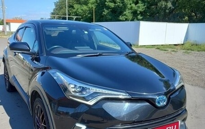 Toyota C-HR I рестайлинг, 2017 год, 1 950 000 рублей, 1 фотография