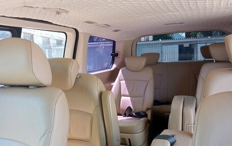 Hyundai Grand Starex Grand Starex I рестайлинг 2, 2011 год, 1 350 000 рублей, 7 фотография