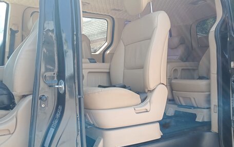 Hyundai Grand Starex Grand Starex I рестайлинг 2, 2011 год, 1 350 000 рублей, 8 фотография