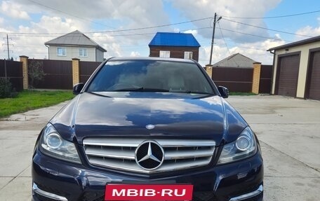 Mercedes-Benz C-Класс, 2011 год, 1 550 000 рублей, 1 фотография