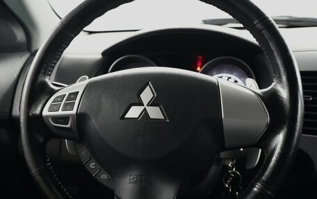 Mitsubishi Outlander III рестайлинг 3, 2010 год, 1 380 000 рублей, 8 фотография