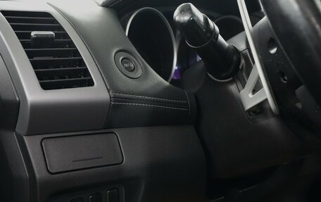 Mitsubishi Outlander III рестайлинг 3, 2010 год, 1 380 000 рублей, 9 фотография